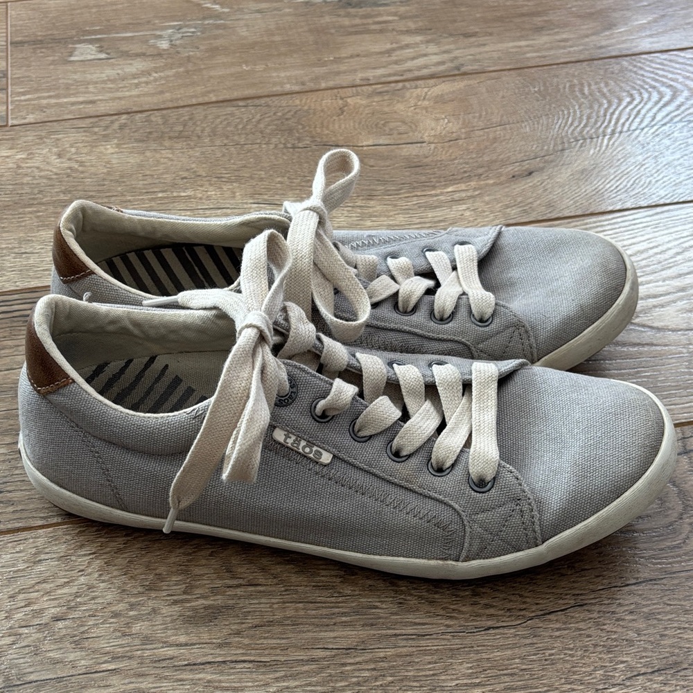Women’s Taos Star Burst Gray Canvas Casual Lace Up Sneakers Shoes Size 10